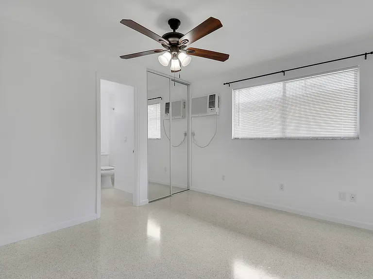 704 Omar Rd #6 — Photo 17