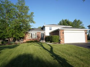 1166 Patriot Dr, New Lenox, IL 60451
