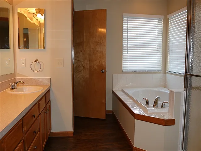 1197 Mastell Dr — Photo 9