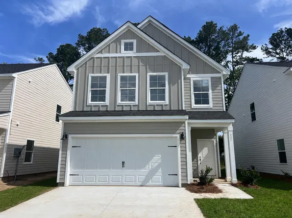 225 Central Creek Dr, Goose Creek, SC 29445