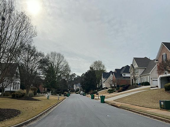 4th image of 5505 Preserve Cir