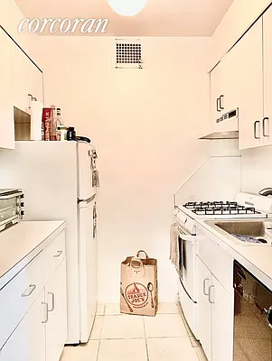 Rented by Corcoran | media 9