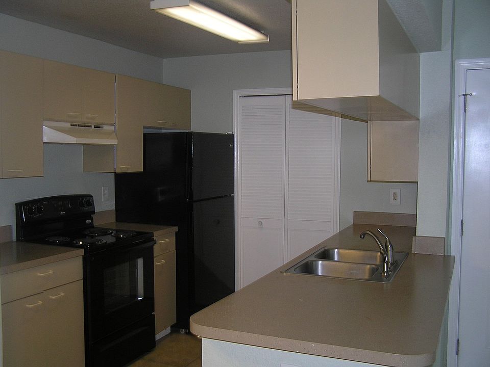 1st image of 2550 N Alafaya Trl #C8975017f