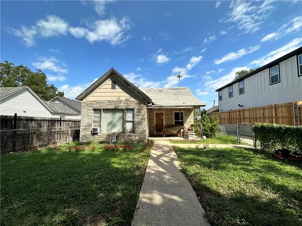 910 S 19th St, Waco, TX 76706