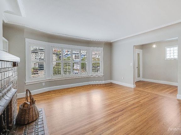 5th image of 235 Granville Way