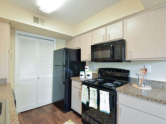 3rd image of 2050 Stony Brook Dr #8780-108