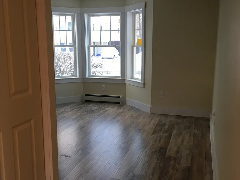 202 Front St #B — Photo 6