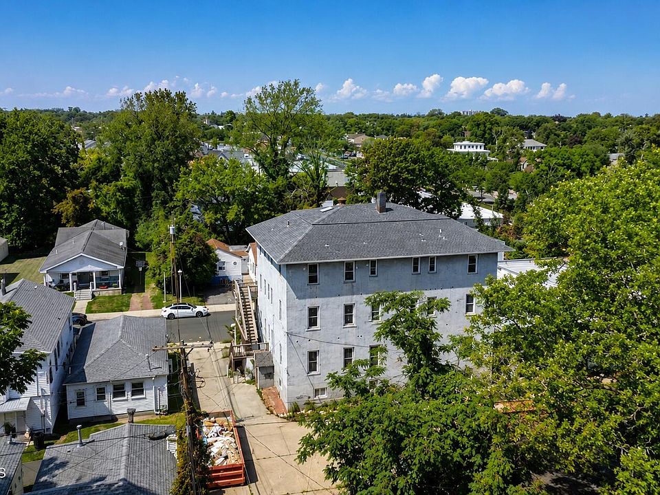 2nd image of 88 Poplar Avenue
