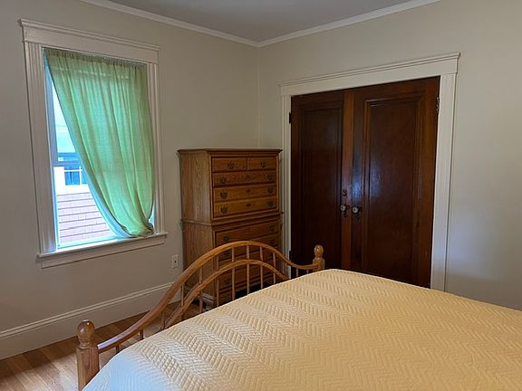 2nd image of 216 5th St #1