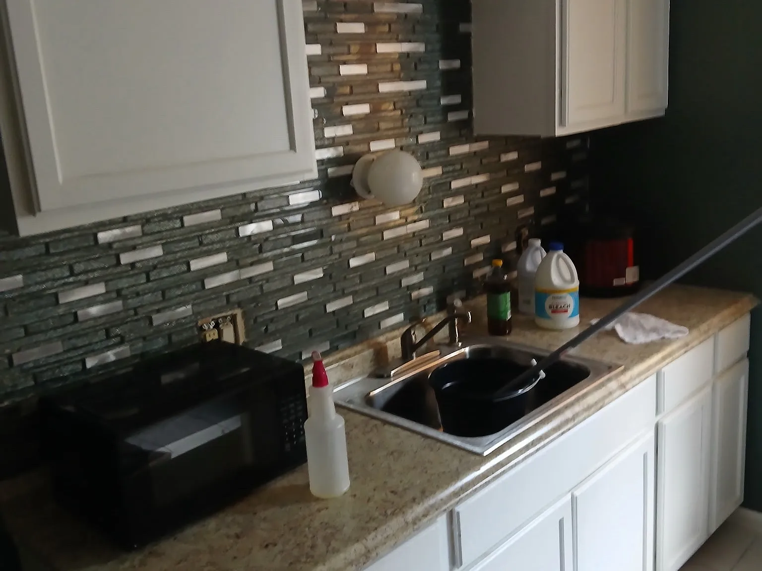 2 bed, $1,000 — Photo 3