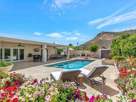 5th image of 960 W Moon Valley Dr
