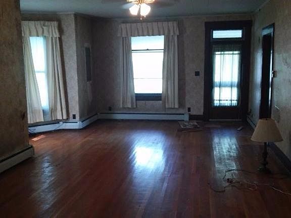 3rd image of 234 N Columbus St