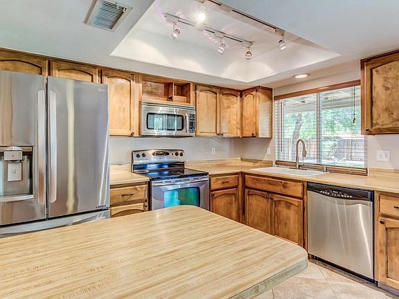 4th image of 4211 W North Ln