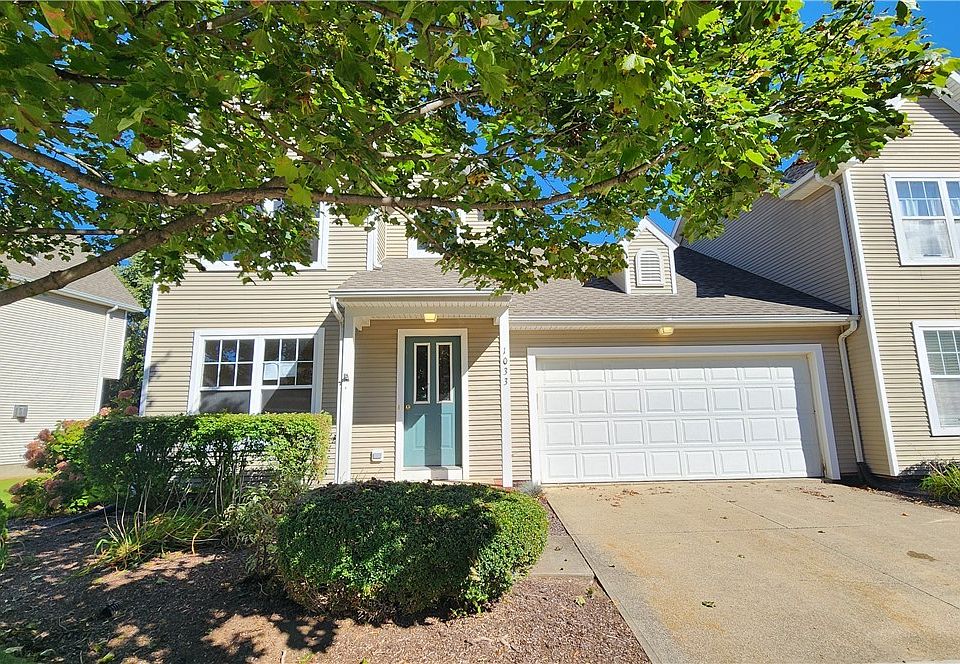 1st image of 1033 Saint Michaels Way