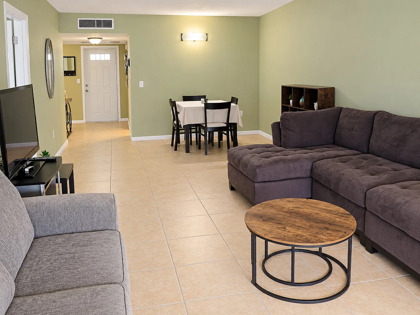 1 bed, 1000 sqft, $1,650 — Photo 2