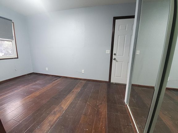4th image of 1900 F St APT 3