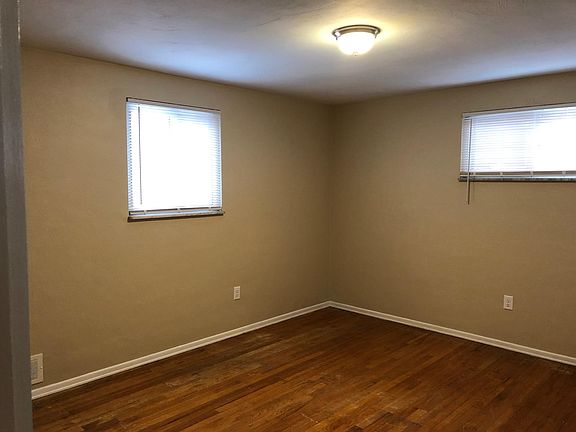 5th image of 3042-3044 Canbet Dr