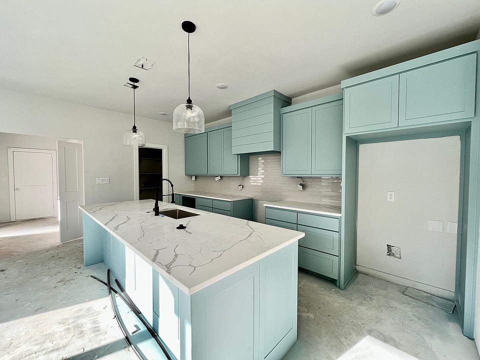 1st image of 5116 Birchman Ave