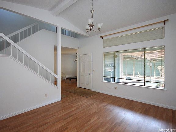 4th image of 7539 Deltawind Dr