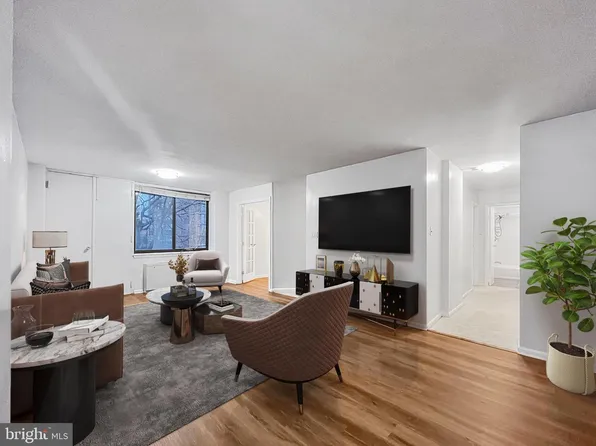 4390 Lorcom Ln APT 512, Arlington, VA 22207