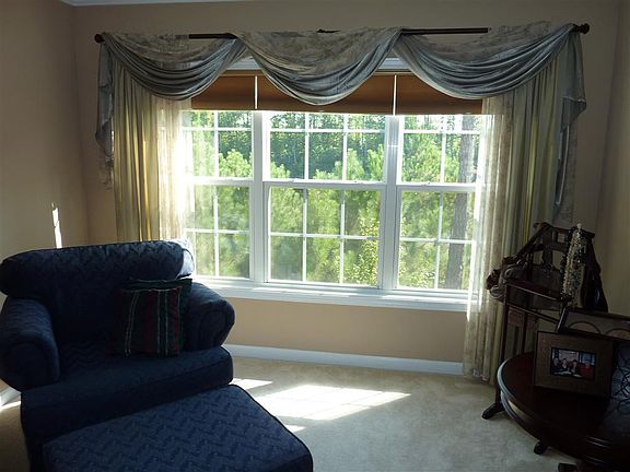 Master sitting area