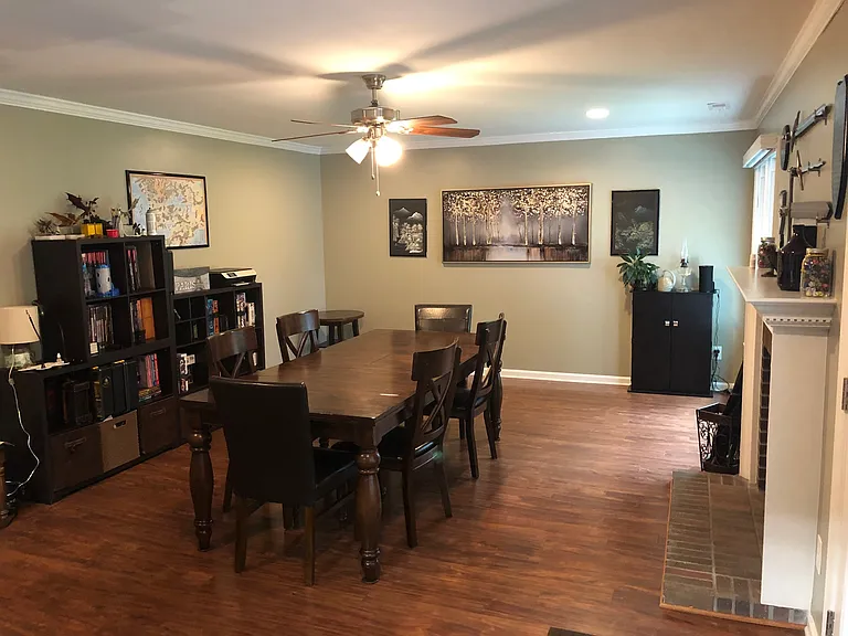 Dunn Family Room1_09132019