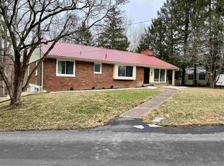 156 Nelson Ct, Milton, WV 25541