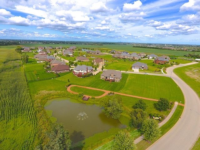 1st image of 15643 Jeanne Ln