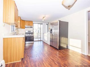 75 Livingston St #2, Saugerties, NY 12477