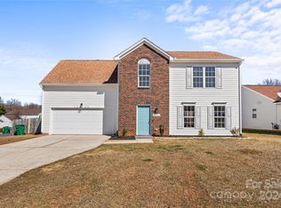 2605 Nicolet Glen Dr, Charlotte, NC 28215