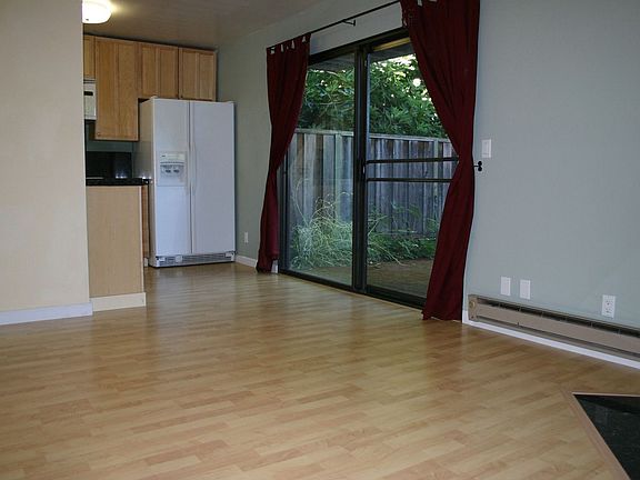 Dining Rm w/Fireplace