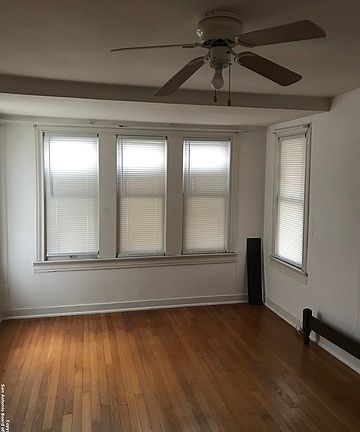 4th image of 810 Elmwood Dr