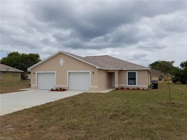 22 SE 24th Ave, Cape Coral, FL 33990