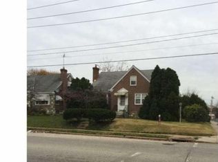 8101 Bradford St, Philadelphia, PA 19152