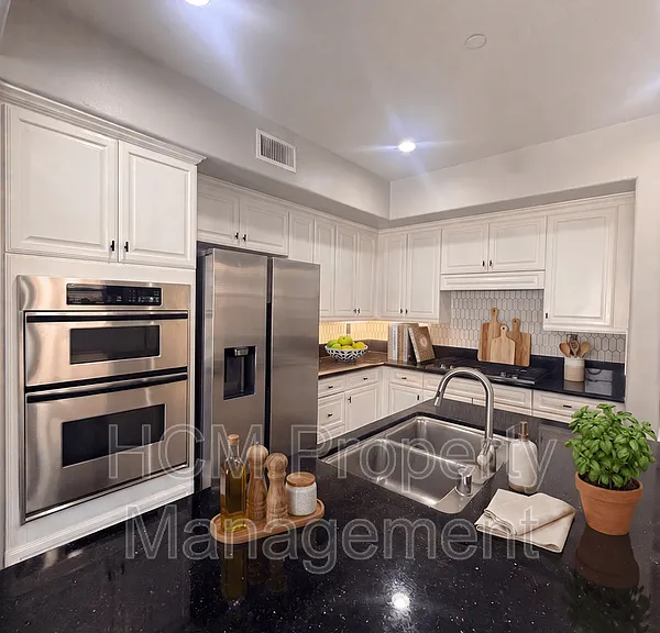 8043 E Loftwood Ln — Photo 11