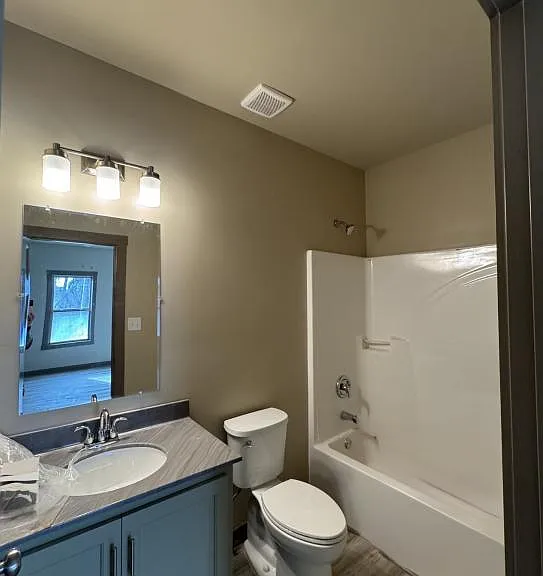 50 Richardson St — Photo 14