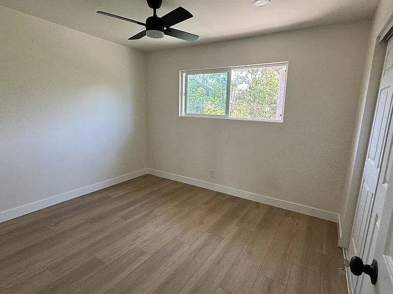 4412 Triggs St #4414 — Photo 8