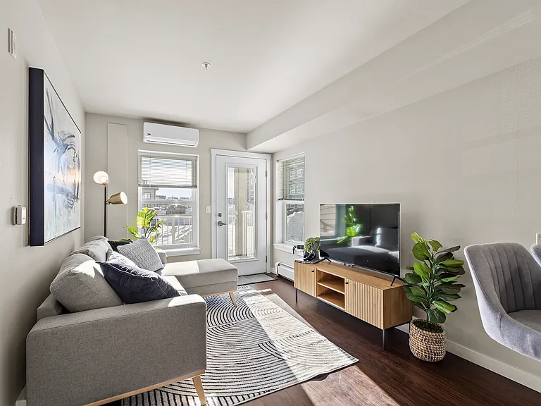 5501 Prefontaine Ave — Photo 13
