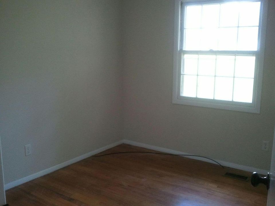 2nd image of 337 W Jere Whitson Rd
