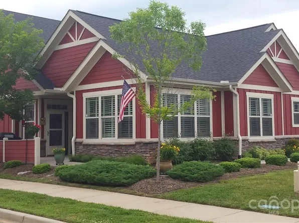 9999 S Three Brookstone Pl #S-3, Candler, NC 28715