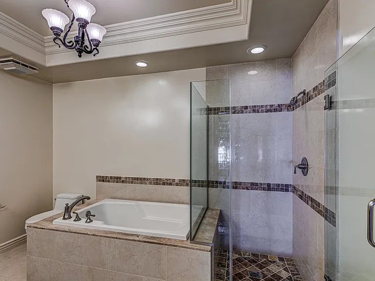 El Dorado Villas — Photo 11