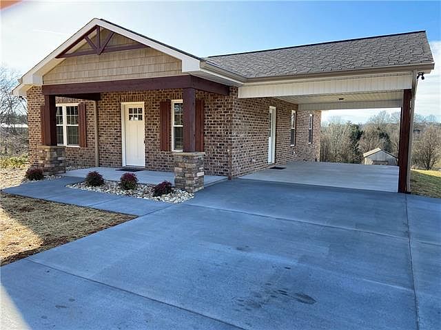 1st image of 2365 O'J Ln