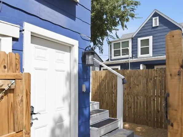 908 Haskell St, Fort Worth, TX 76107