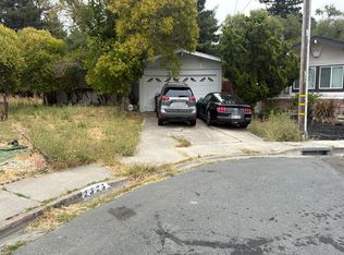 2325 Estrella Ct, Pinole, CA 94564