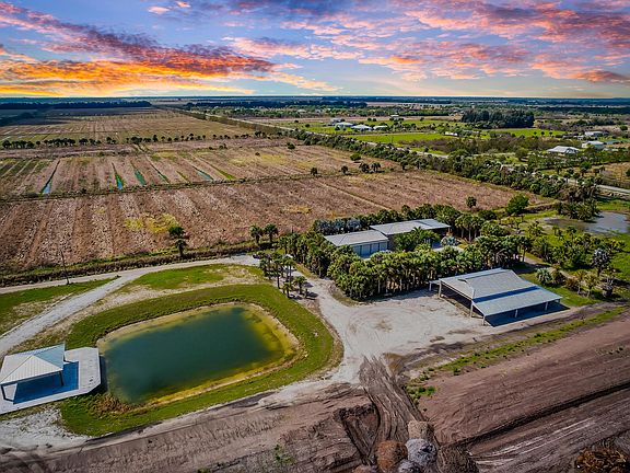 3rd image of 200 S Graves Road
