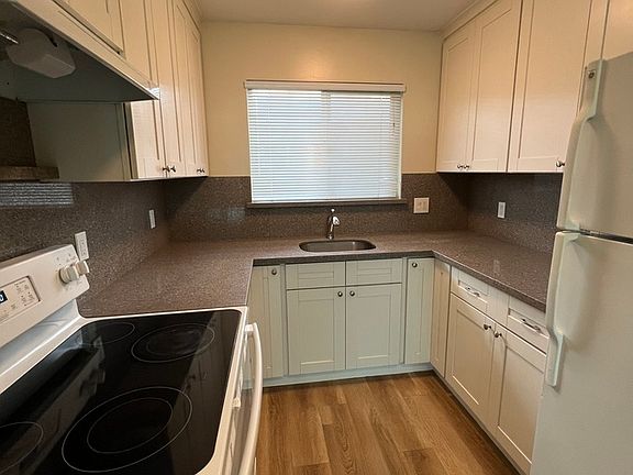 2nd image of 1146 Pierce St APT 2