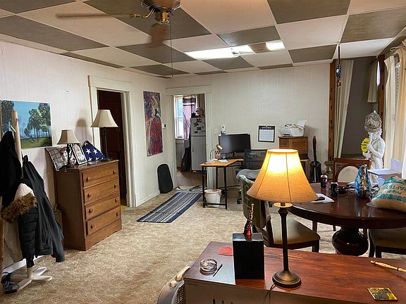5th image of 202 Lincoln Ave