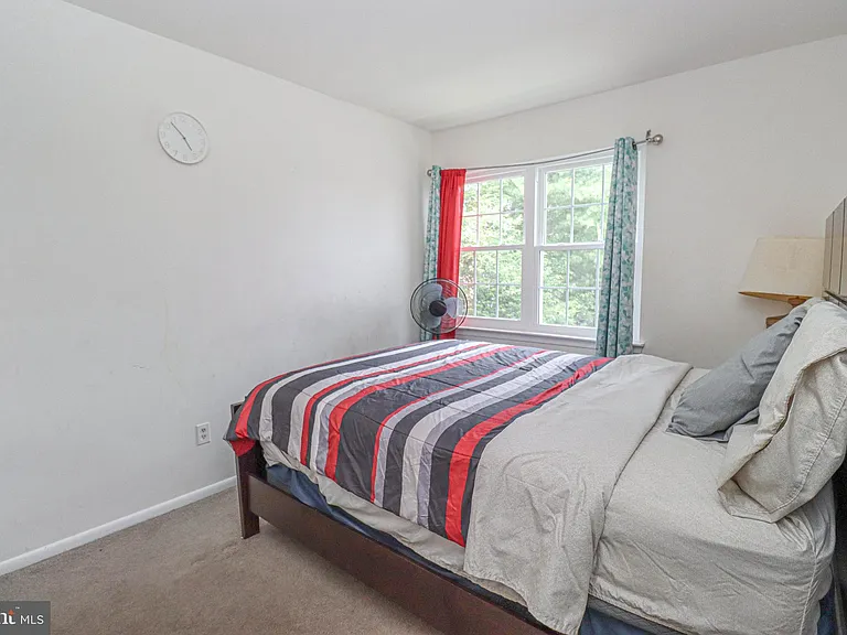 2426 Vineyard Ln — Photo 22