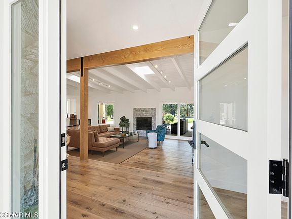 5th image of 1092 La Cresta Dr