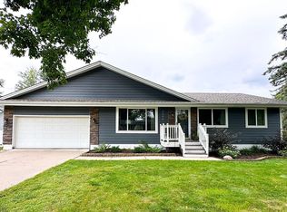 4095 Cavell Ave N, New Hope, MN 55427